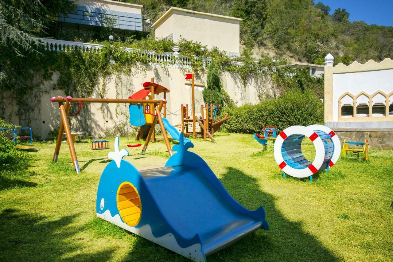 Andalucia Beach Hotel - All Inclusive Elenite Exterior foto